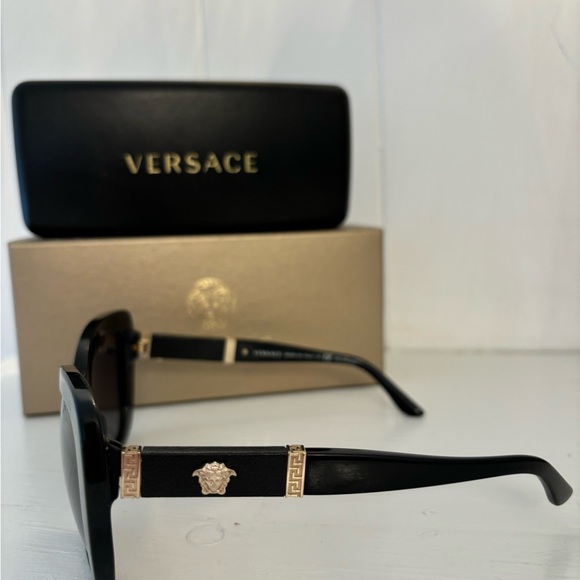 Versace Sunglasses - Picture 3 of 4